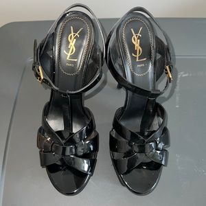 YSL BLACK TRIBUTE PLATFORM SANDALS IN PATENT LEATHER
